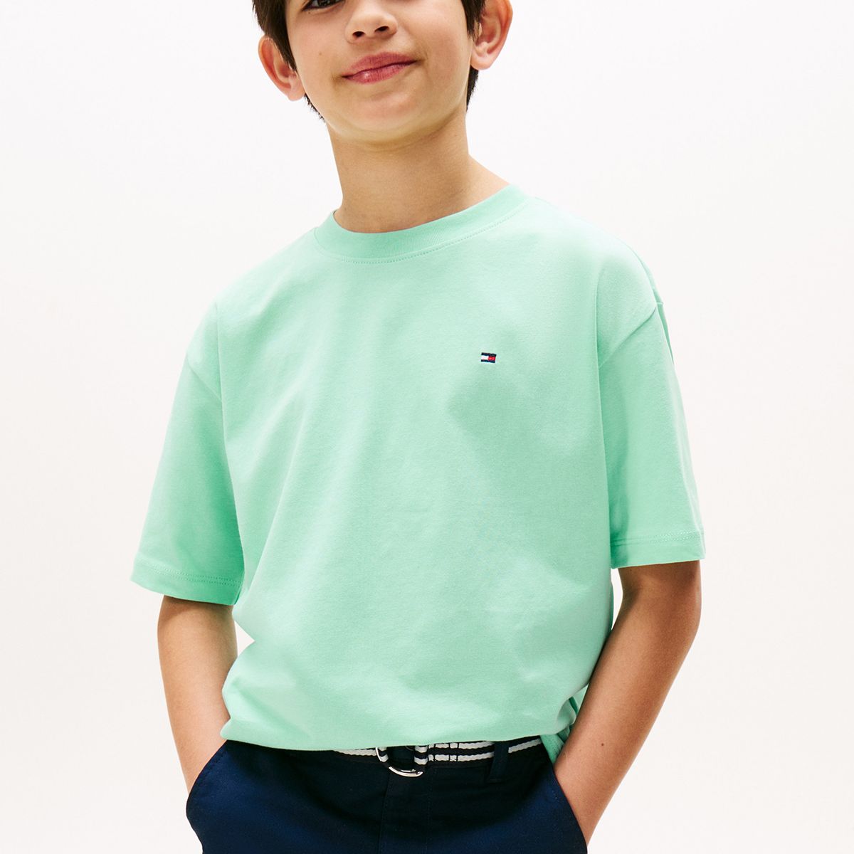 TOMMY HILFIGER - Polera Essential Archive Logo Verde Tommy Hilfiger