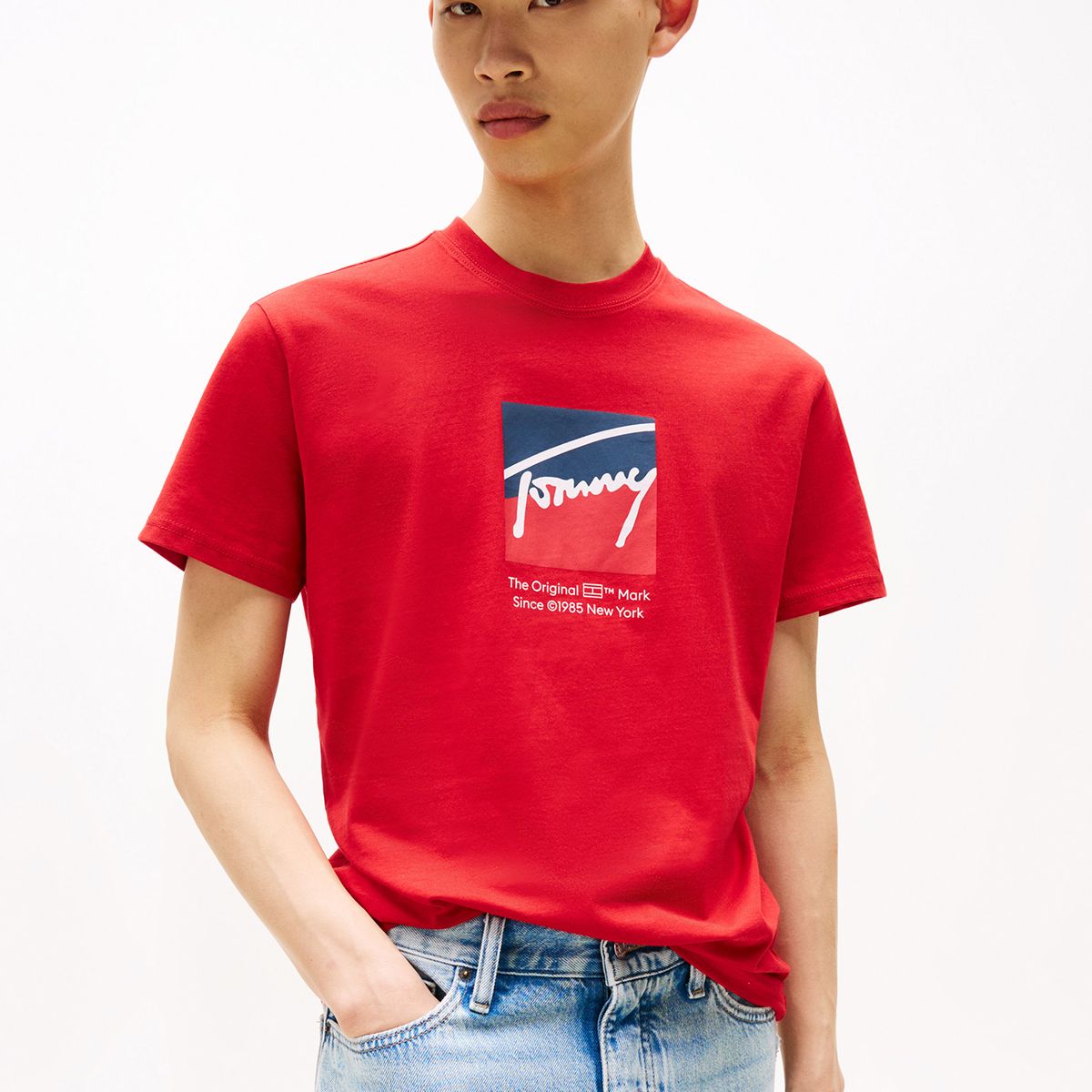 TOMMY HILFIGER - Polera Con Logo Distintivo Rojo Tommy Jeans