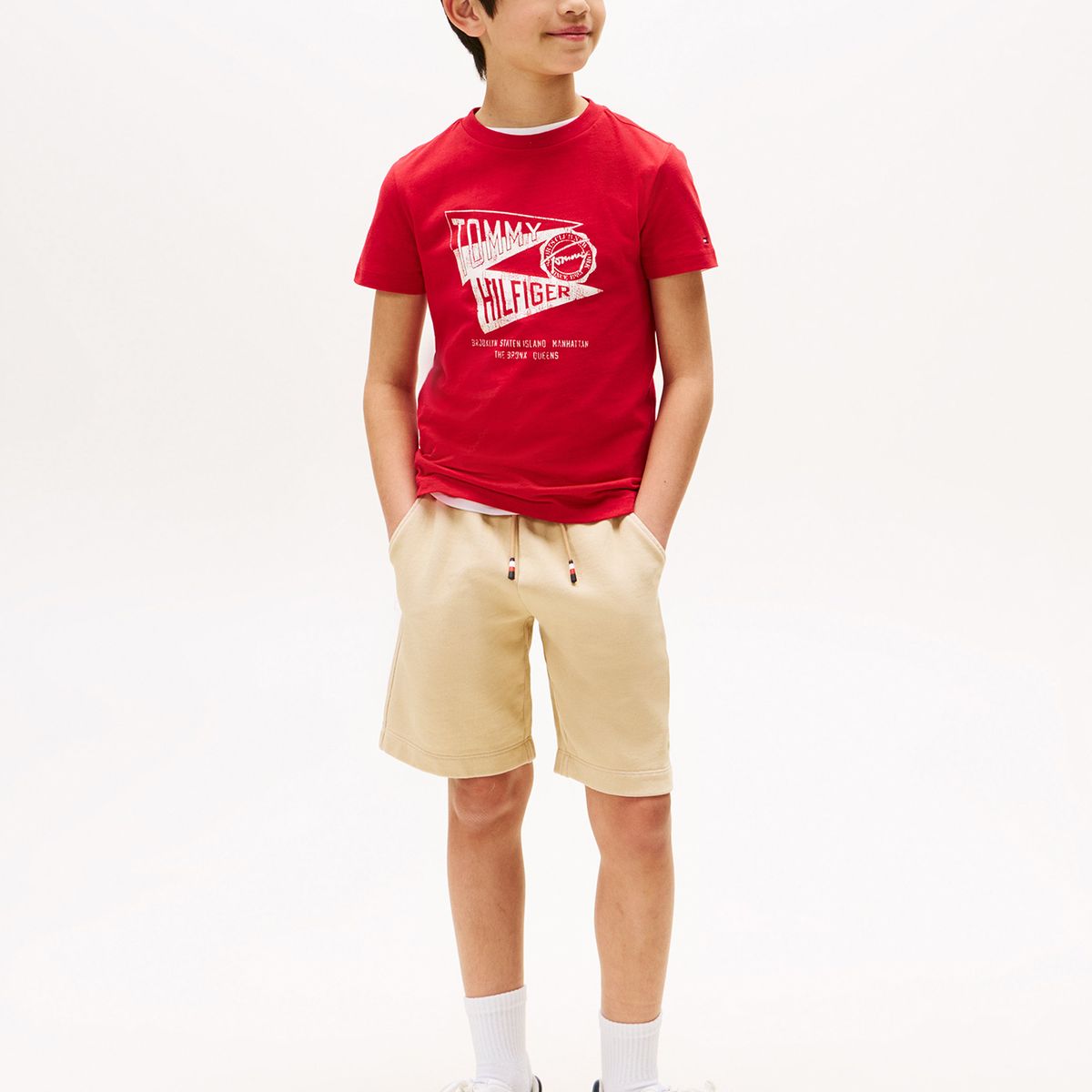 TOMMY HILFIGER - Polera Con Estampado Gráfico Rojo Tommy Hilfiger