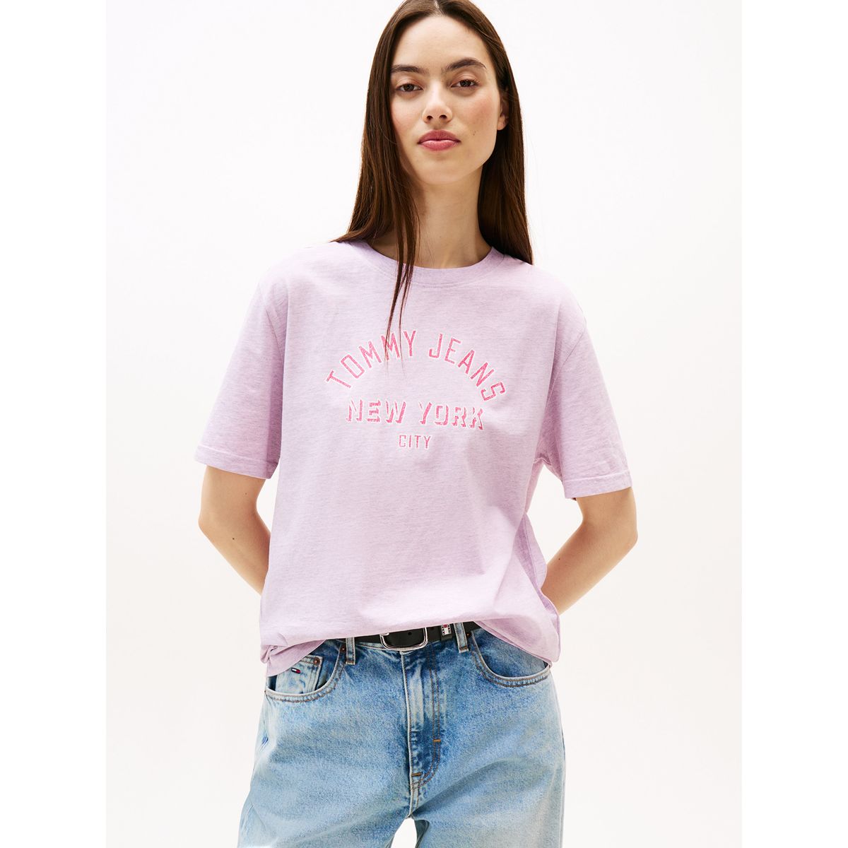 TOMMY HILFIGER - Polera Varsity Relaxed Fit Rosado Tommy Jeans