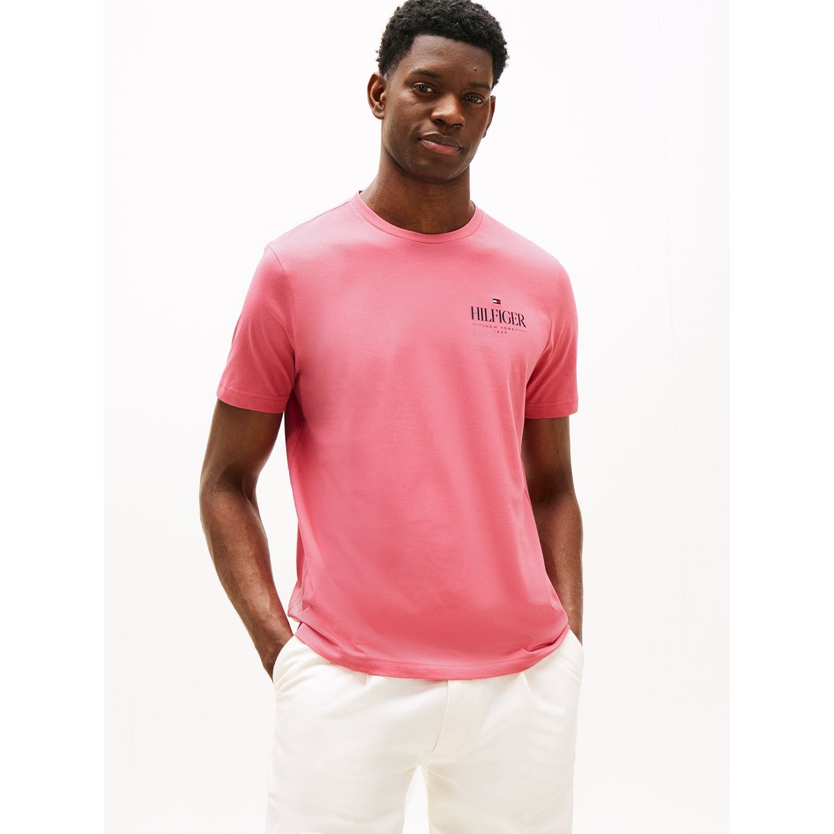 TOMMY HILFIGER - Polera Hilfiger Stack Logo Rosado Tommy Hilfiger