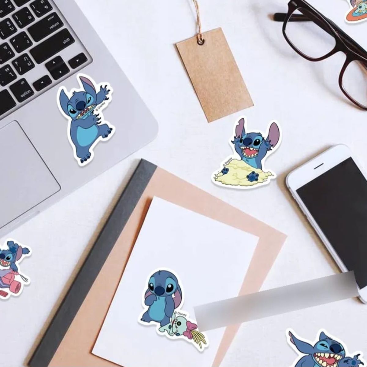 GENERICO - Set De 100 Stickers  Stich