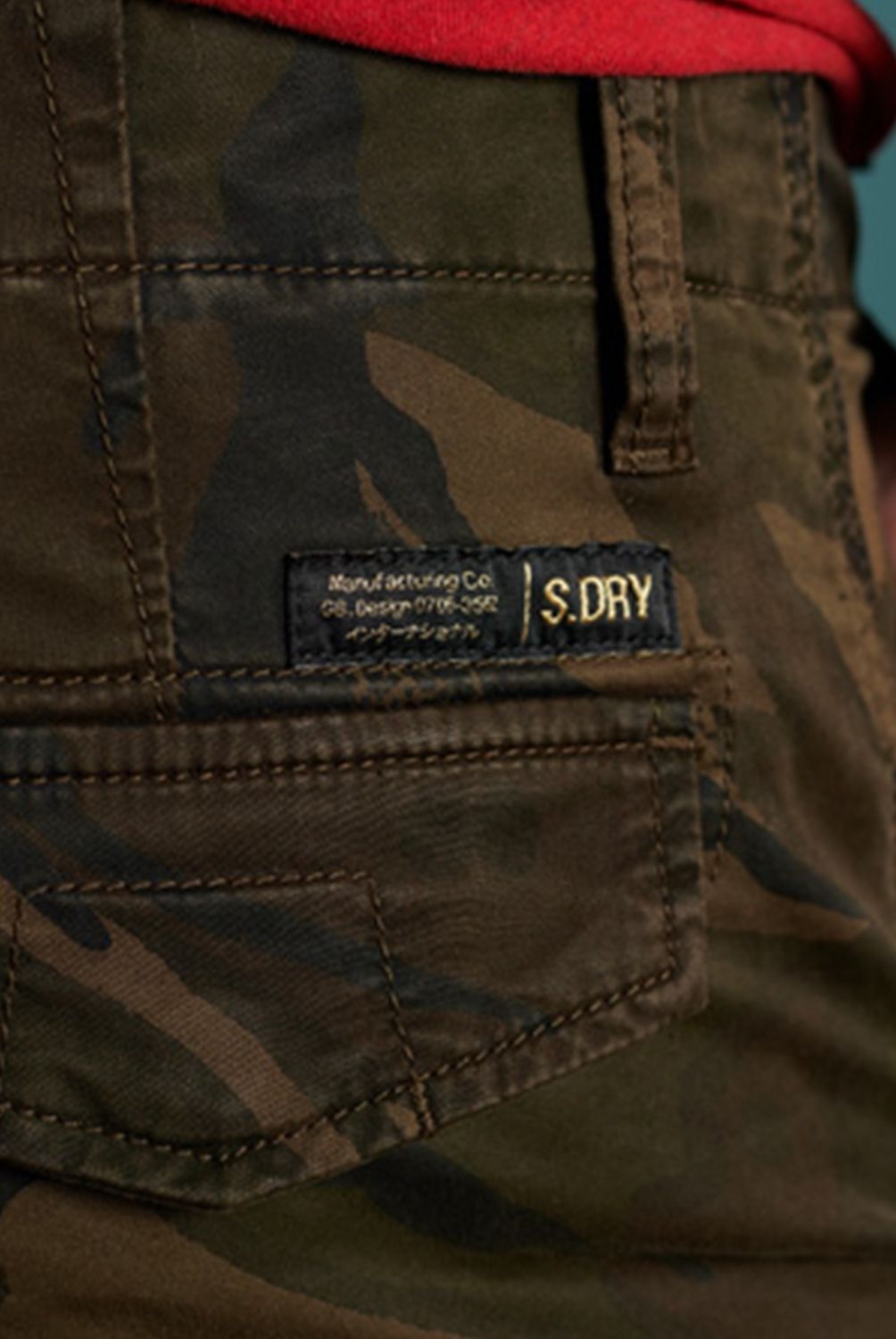 SUPERDRY - Pantalón Cargo Estilo Militar Hombre