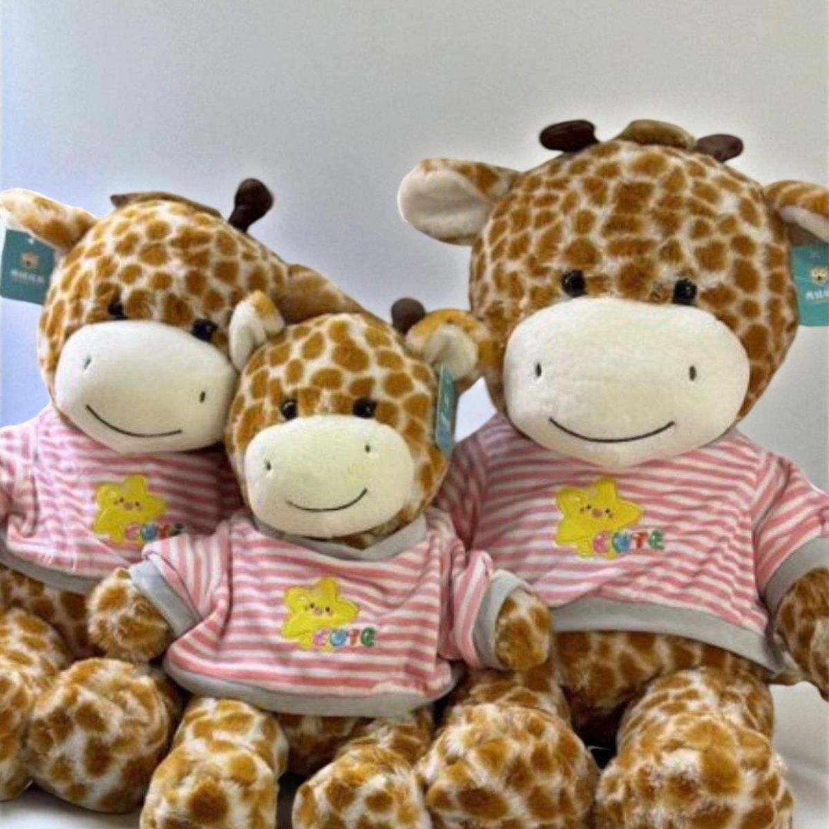 TOPSOC - Peluche Jirafita Con Polera