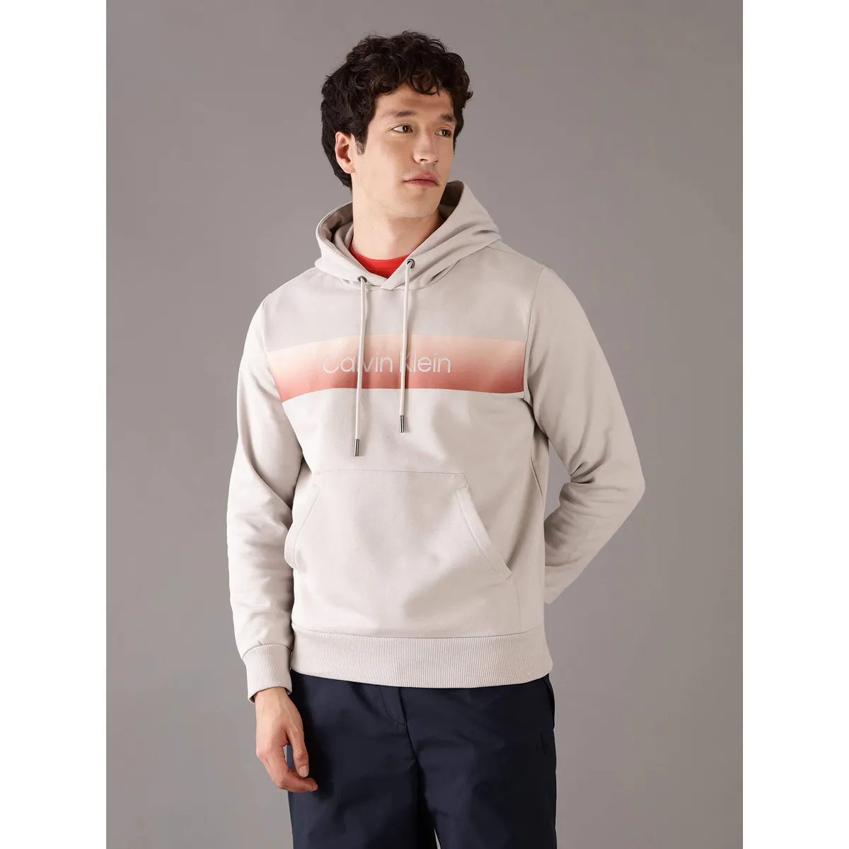 CALVIN KLEIN - Polerón con Gorro Chest Logo Beige Calvin Klein