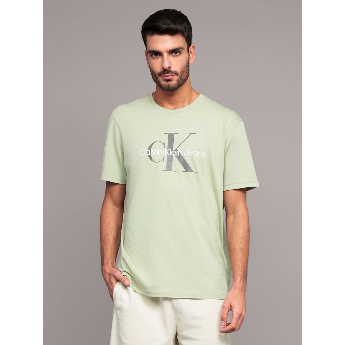 CALVIN KLEIN - Polera Monogram Crew Verde Calvin Klein