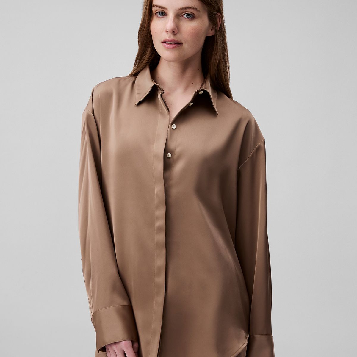 CALVIN KLEIN - Camisa Satinada Con Brillo Mate Cafe Calvin Klein