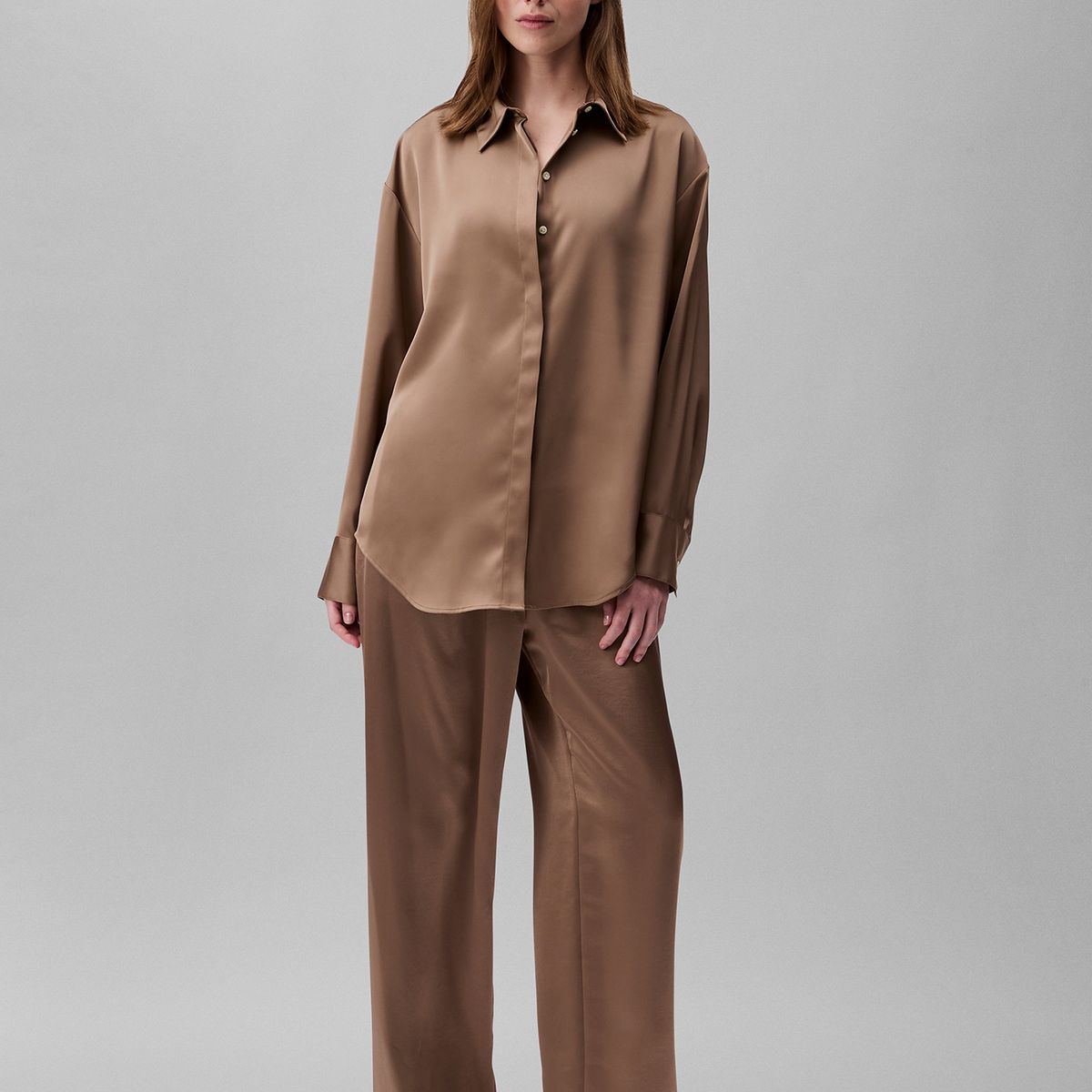 CALVIN KLEIN - Camisa Satinada Con Brillo Mate Cafe Calvin Klein