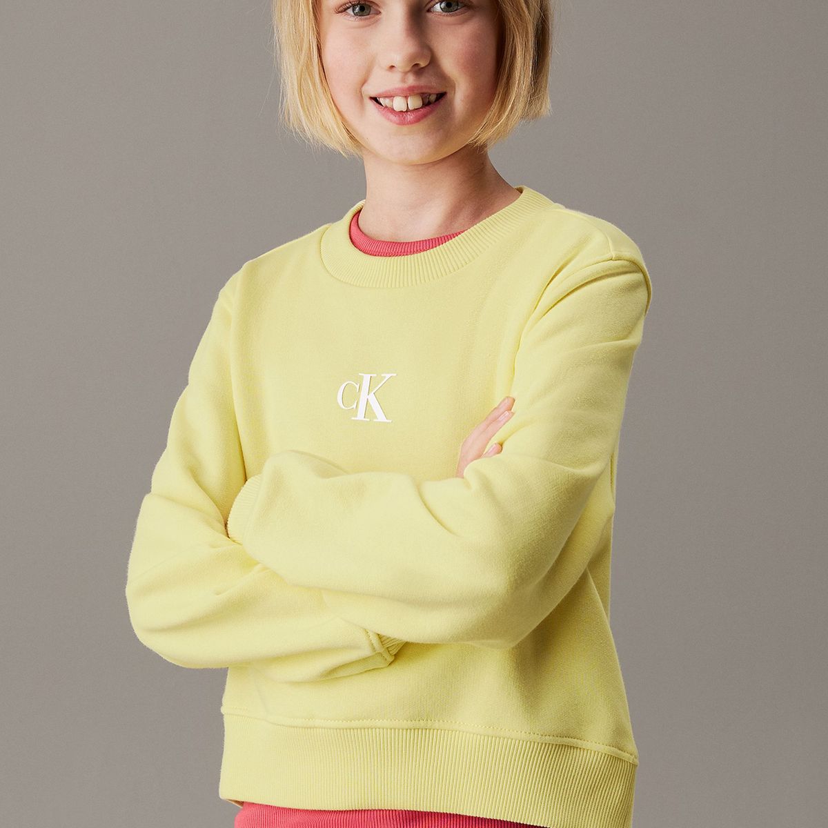 CALVIN KLEIN - Polerón Niña Ck Logo Amarillo Calvin Klein