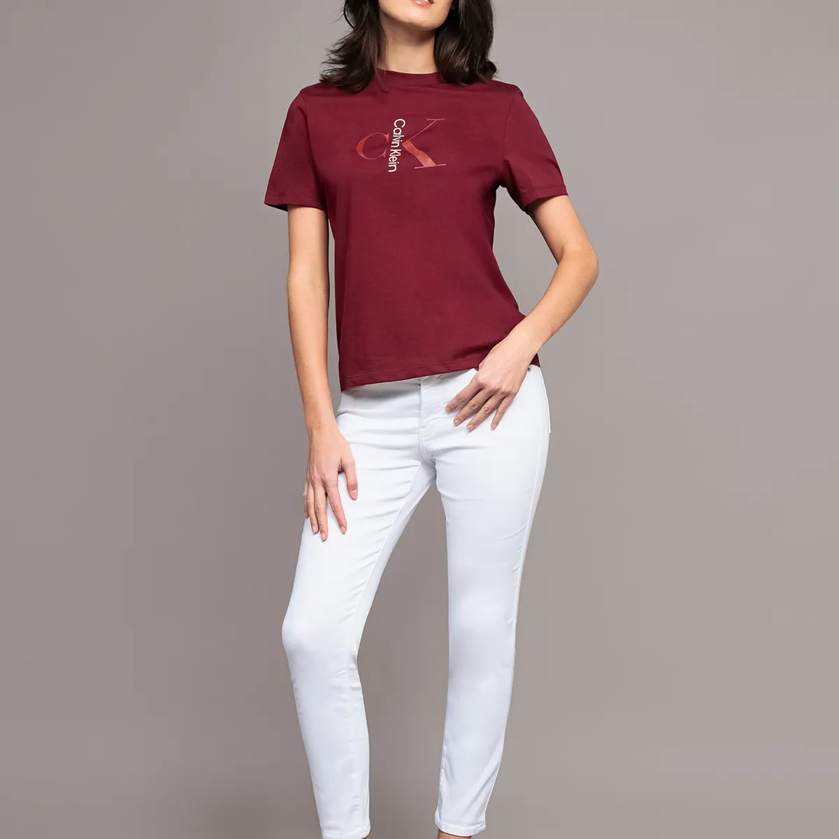 CALVIN KLEIN - Polera Classic con Monograma Burdeo Calvin Klein
