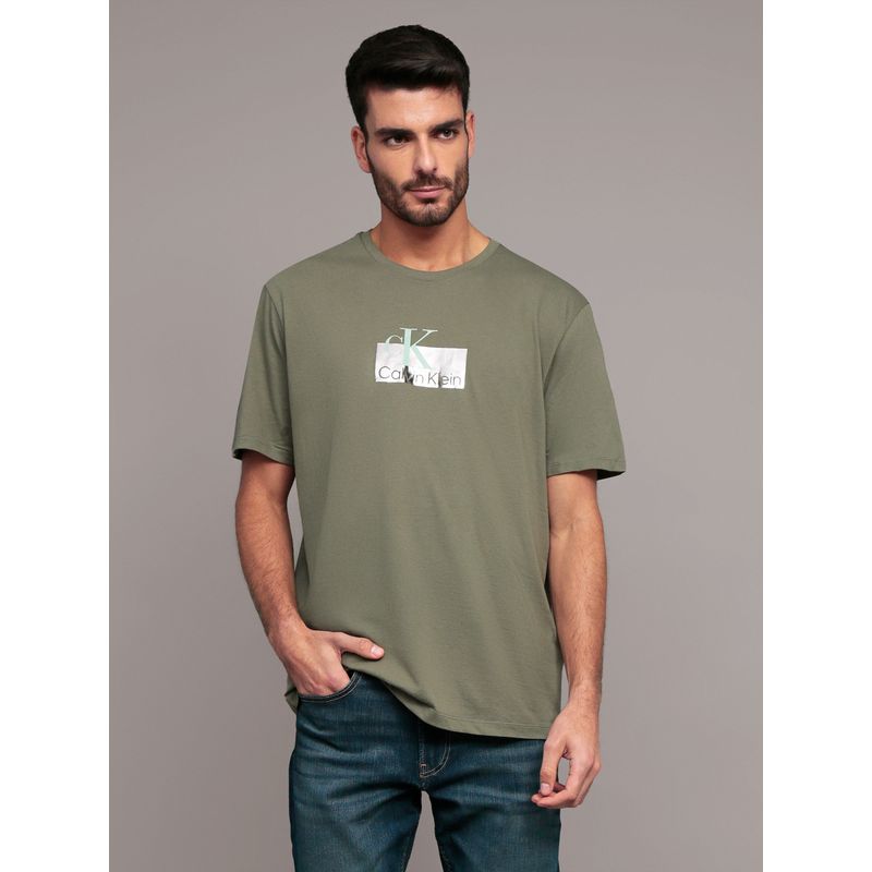 CALVIN KLEIN - Polera graphic box shine Verde Calvin Klein