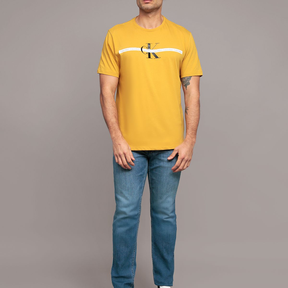 CALVIN KLEIN - Polera manga corta con cinta repetitiva Amarillo Calvin Klein