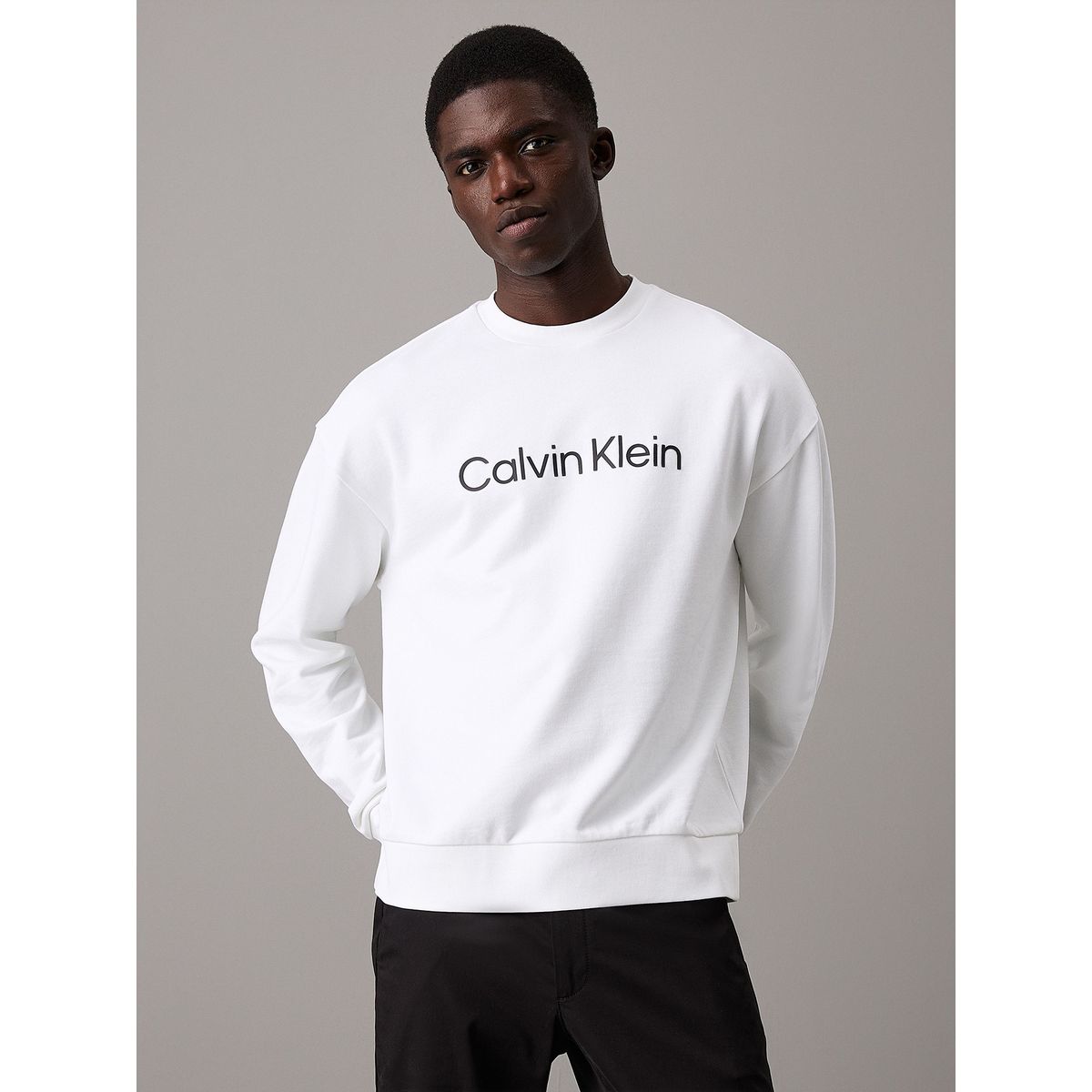 CALVIN KLEIN - Polerón Relaxed con Logo Hero Blanco Calvin Klein