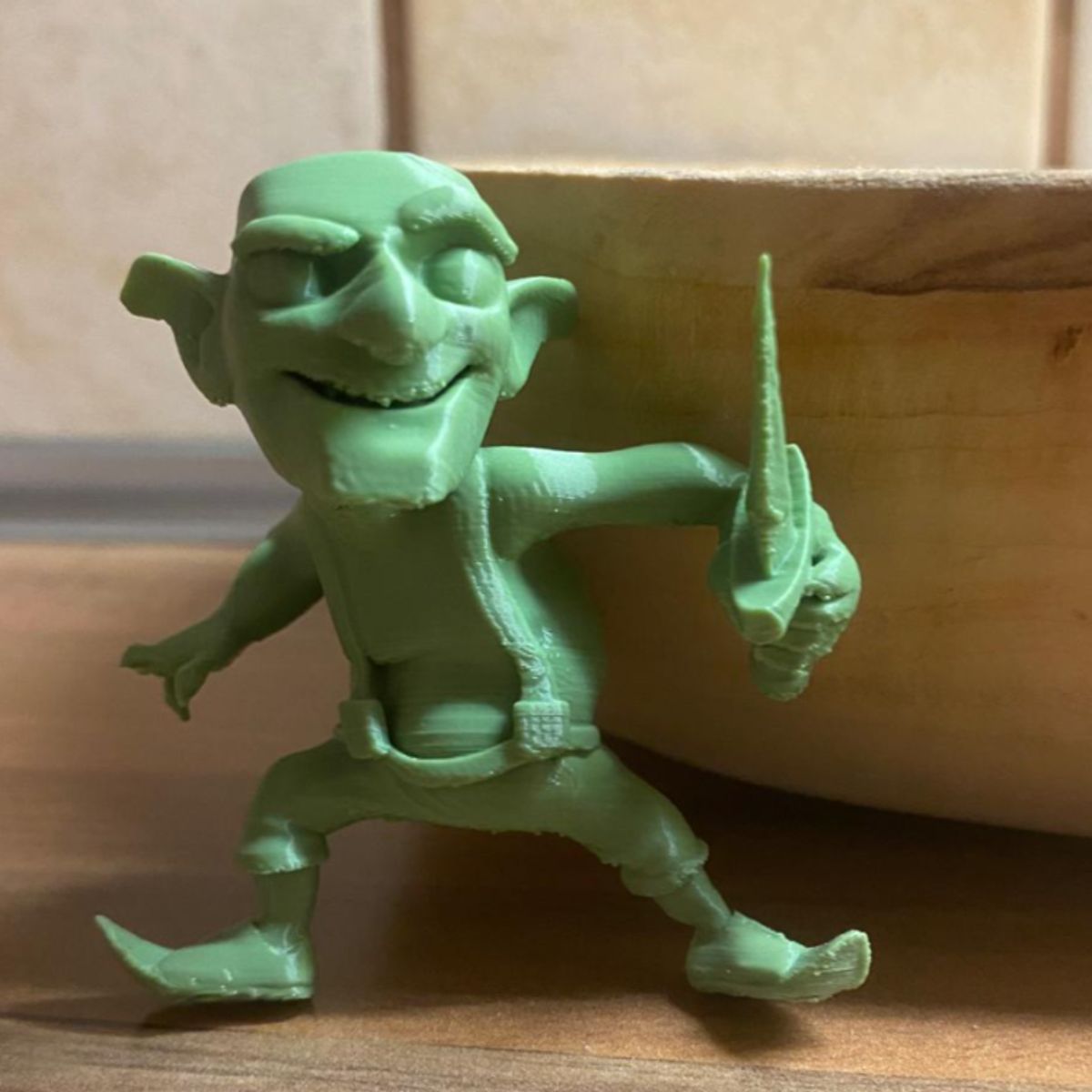 GENERICO - Figura Decorativa Duende Clash Royale