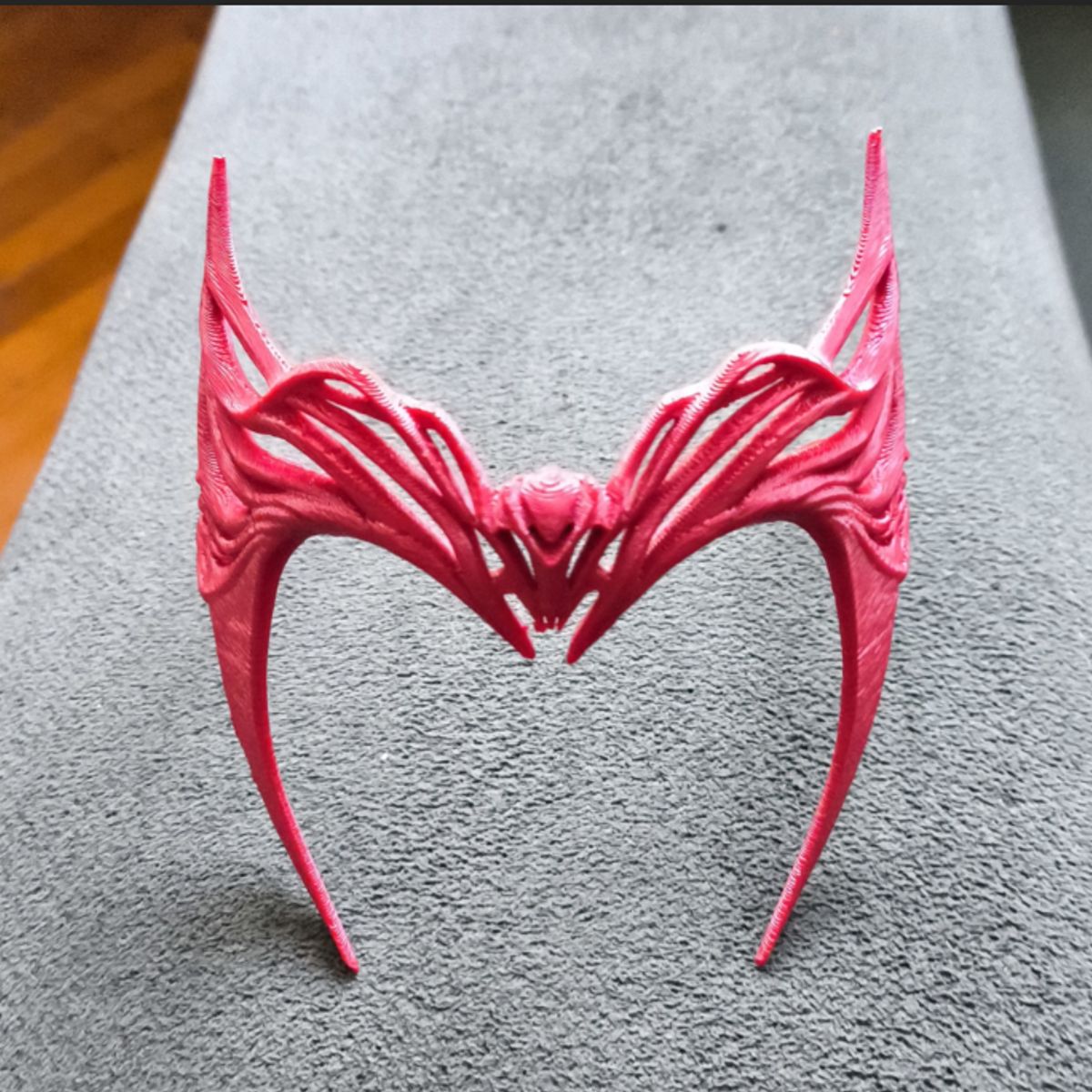 GENERICO - Tiara Wanda Bruja Escarlata