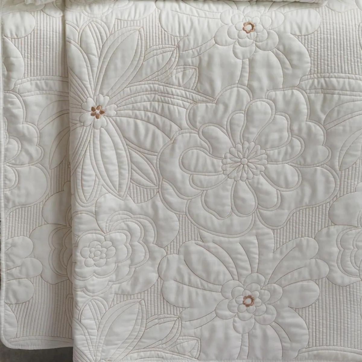 ANDES - Quilt Andes Bordado Florencia Beige