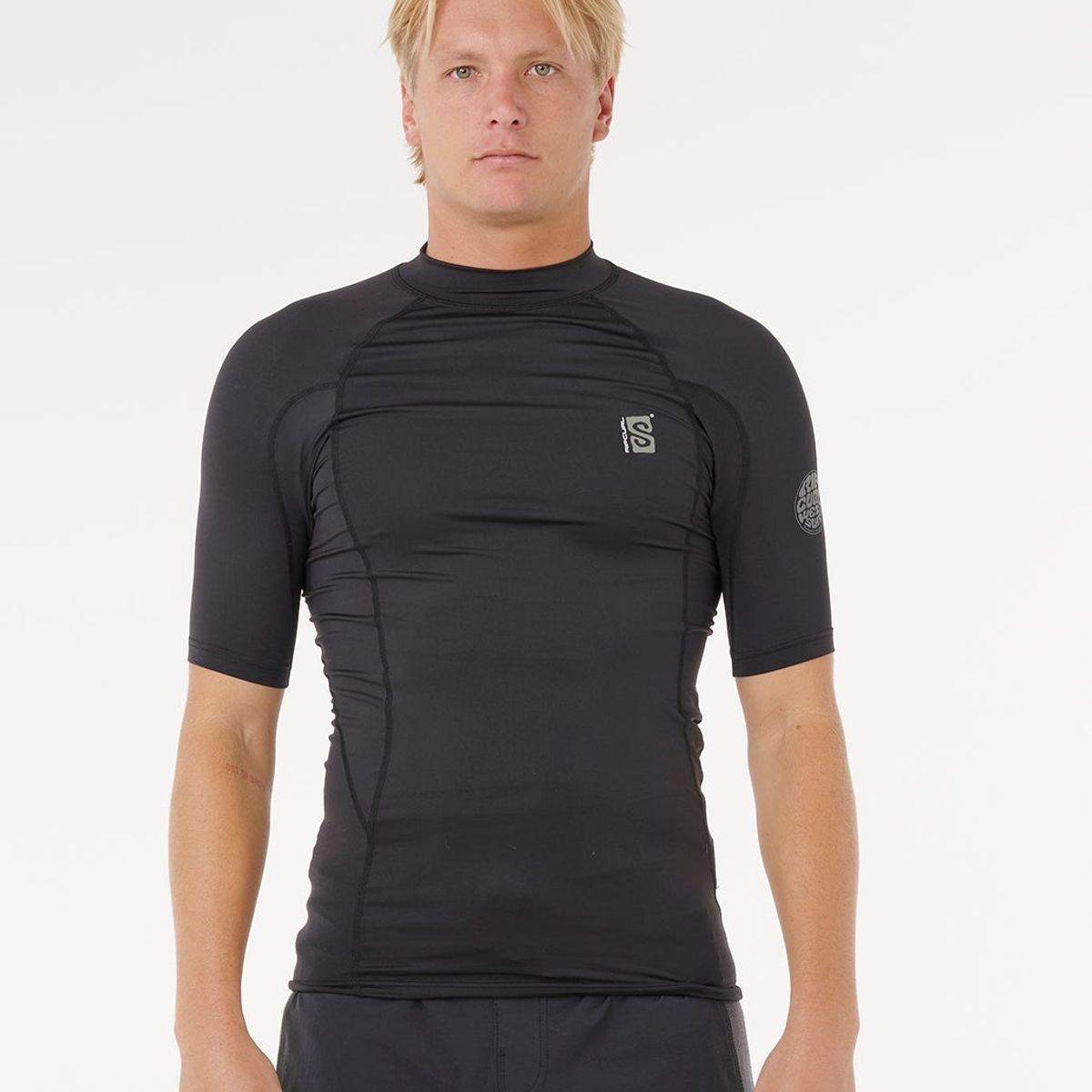 RIP CURL - Polera UVP Oceanwake Negro Hombre Rip Curl
