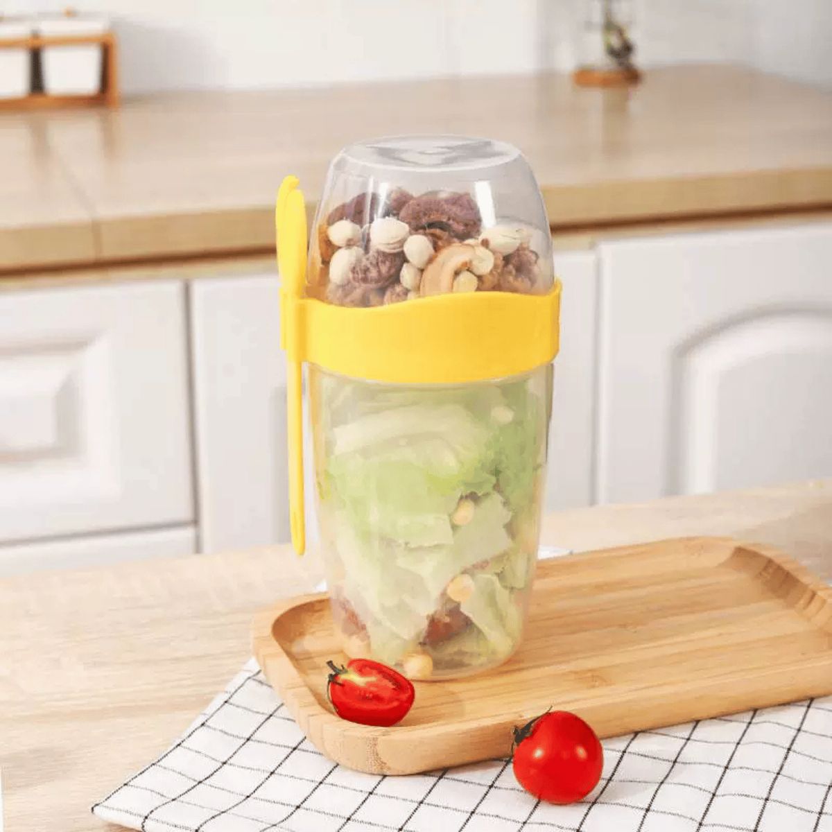 HOMESTAR - Vaso Contenedor de Colaciones con Cuchara 1070ML - Amarillo