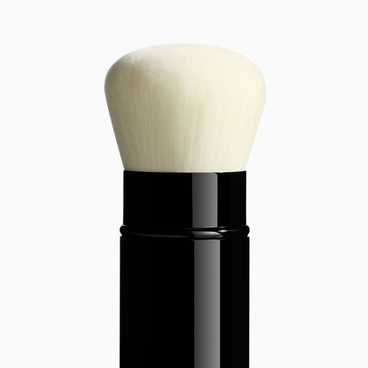 CHANEL - PINCEAU KABUKI RETRACTABLE N°108 Brocha para Polvos Retráctil