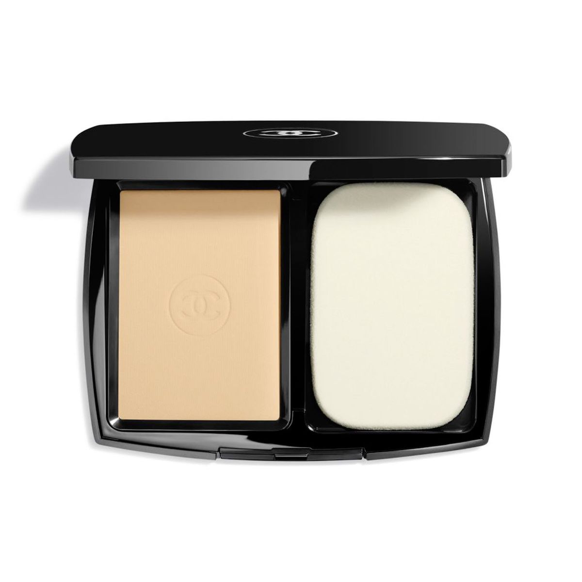 CHANEL - ULTRA LE TEINT Base Compacta de Larga Duración Ultraconfortable Acabado Perfecto