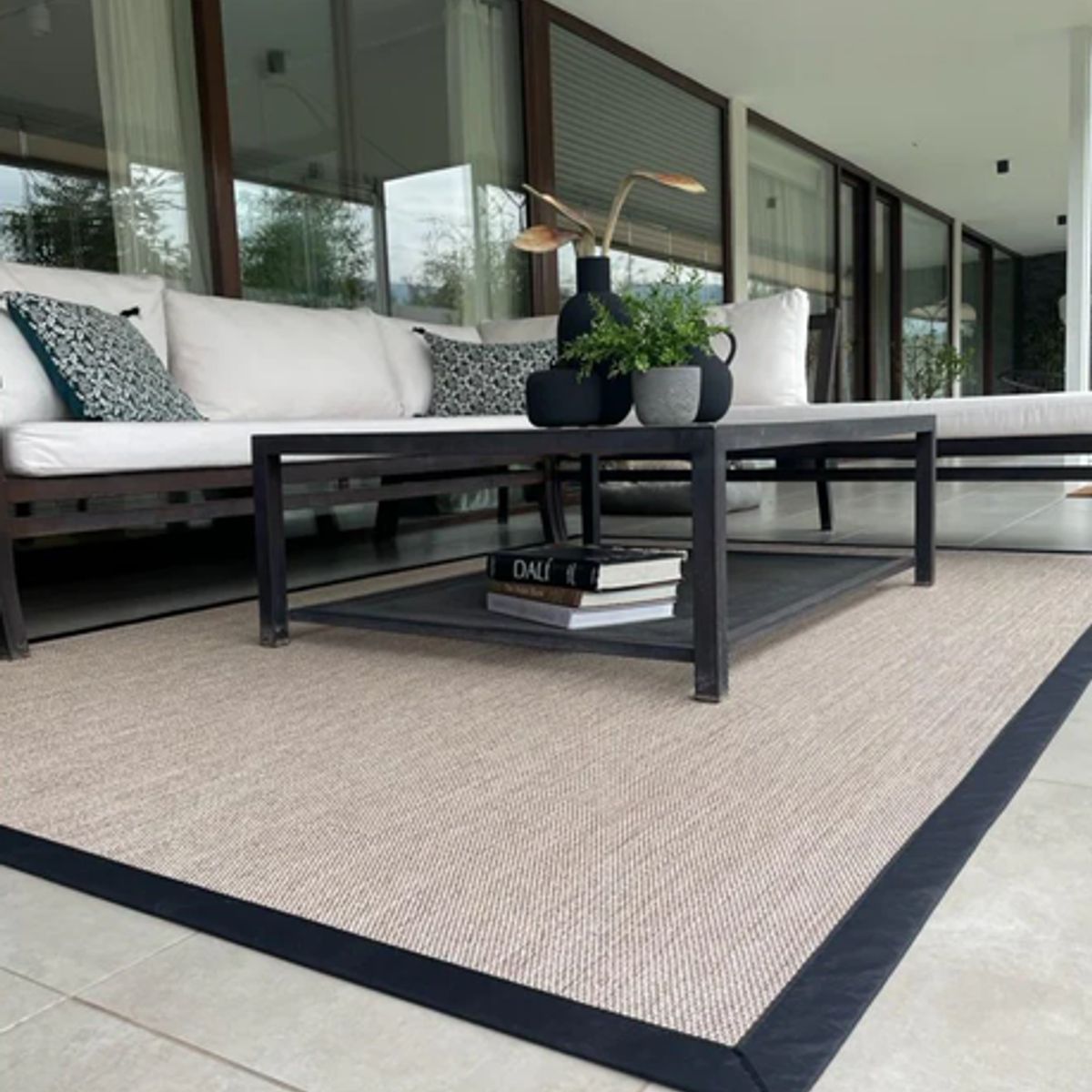 DECORUGZ - Alfombra Vinílica Lavable Palma Borde Negro 200x300