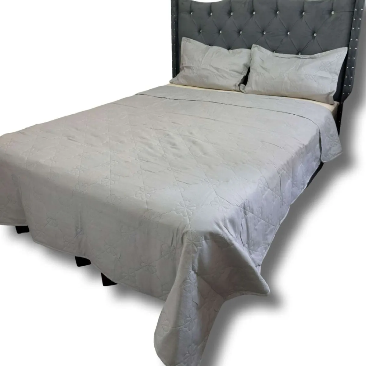 GENERICO - CUBRECAMA QUILT DE LUJO VERANO DELGADO PLAZA Y MEDIA GRIS