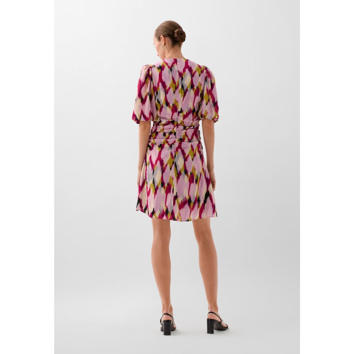 SCALPERS - VESTIDO MINI ESTAMPADO FRUNCES