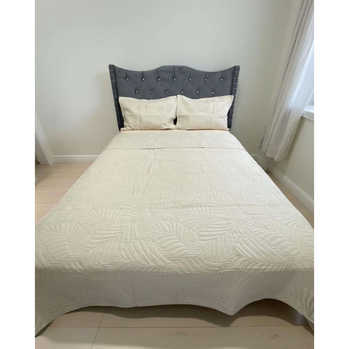 GENERICO - CUBRECAMA QUILT DE LUJO VERANO KING BEIGE