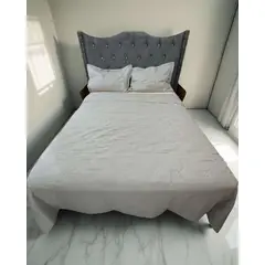 GENERICO - CUBRECAMA QUILT DE LUJO VERANO DELGADO PLAZA Y MEDIA BLANCO INVIERNO