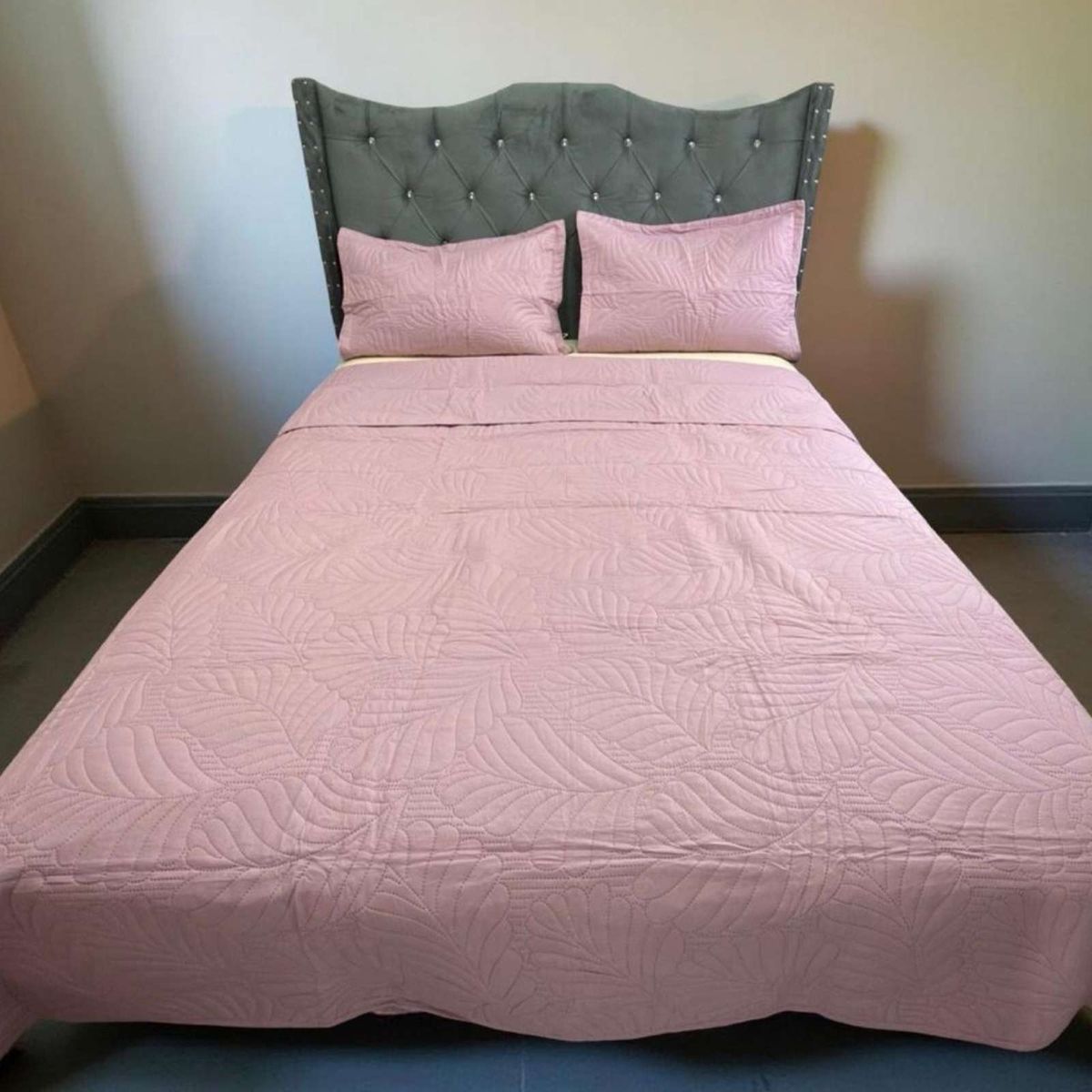 GENERICO - CUBRECAMA QUILT DE LUJO VERANO KING ROSA