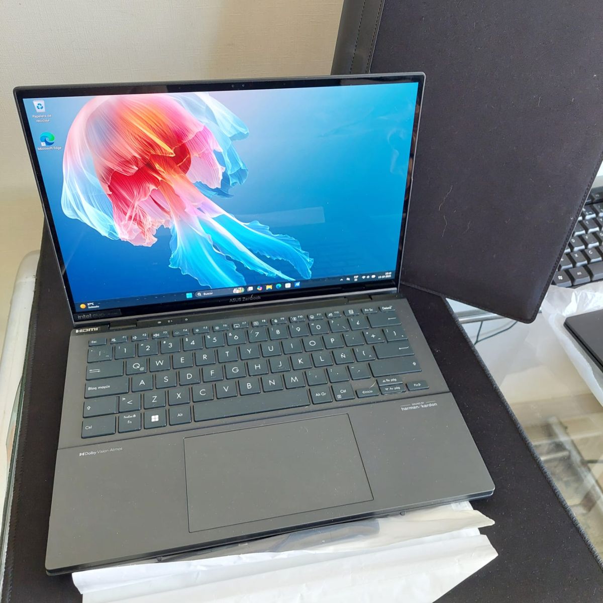 ASUS - Notebook Zenbook DUO UX8406 Intel Core Ultra 9 16 Núcleos 32GB RAM 1TB SSD 14" 3K 120Hz Asus