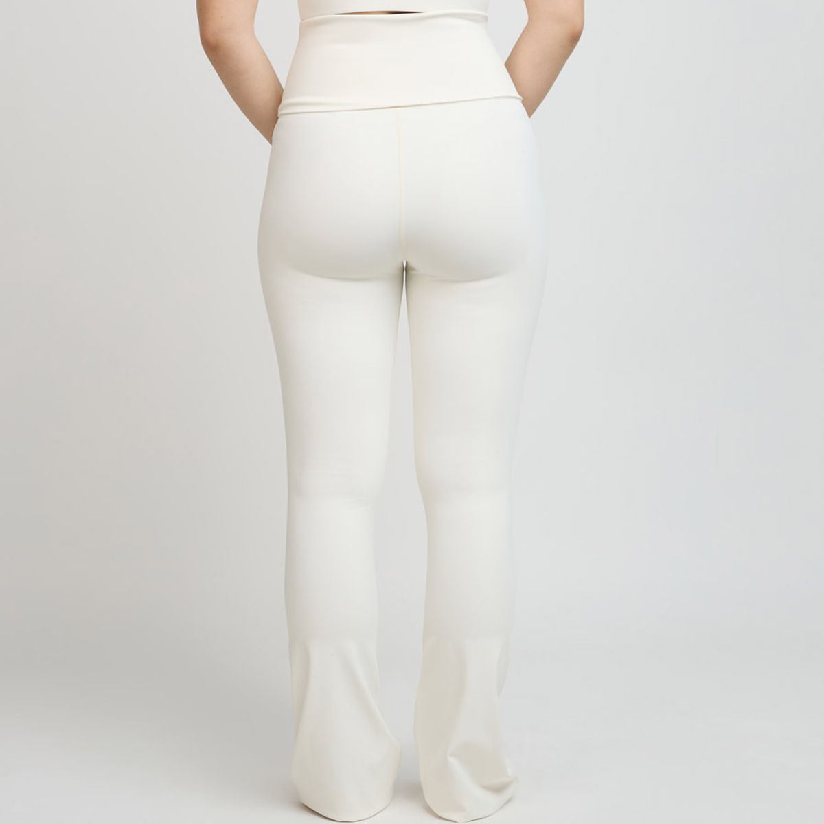 ELLESSE - CALZA MUJER ELLESSE WAKANDA CREMA