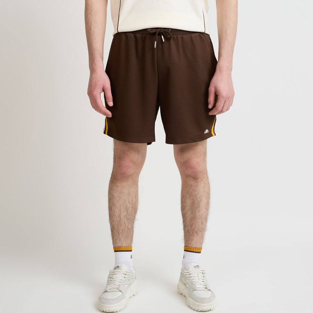 ELLESSE - SHORT HOMBRE ELLESSE BENILDO CAFÉ