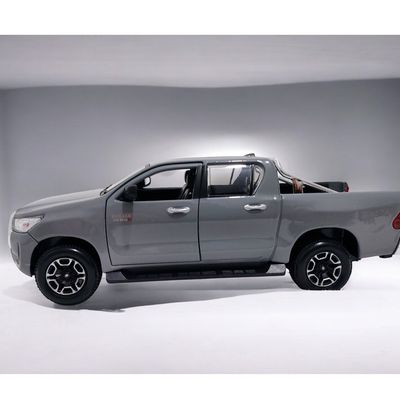 Imagen 2 del producto Toyota Hilux Pick-up Gris Escala 127 - Colección