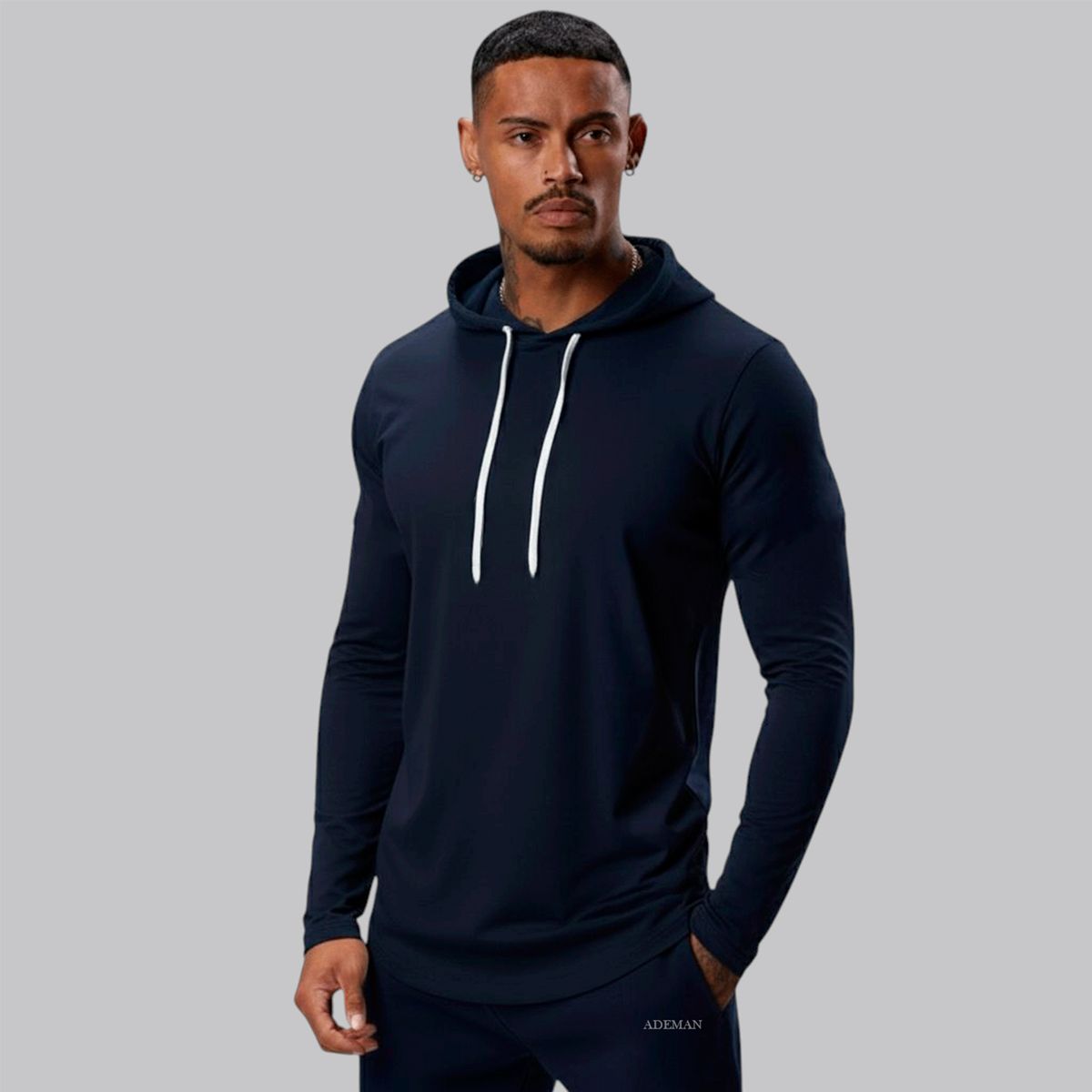 ADEMAN - Polera long fit con Capucha