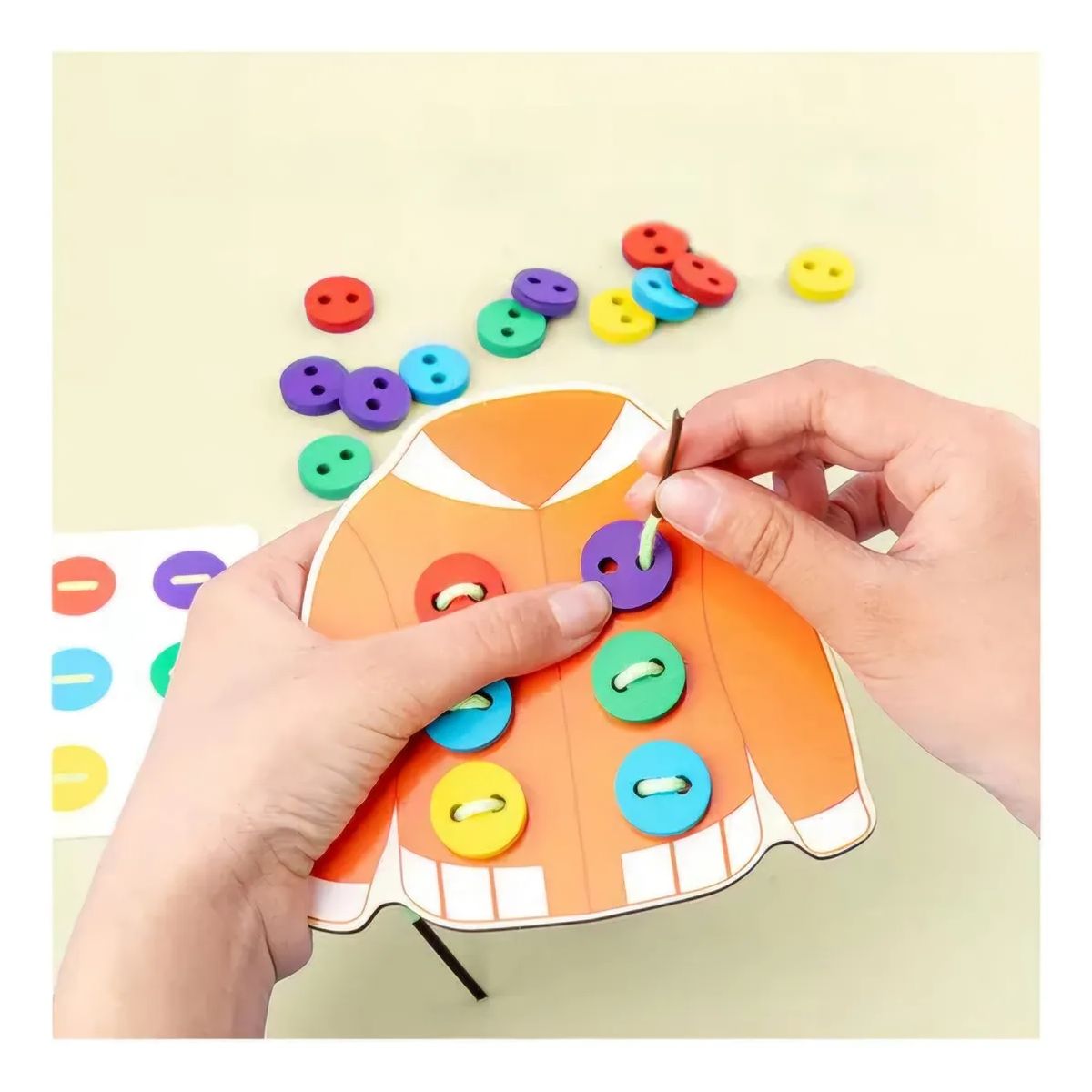 GENERICO - Juego De Motricidad Enhebrar Botones Montessori 4 Suéteres