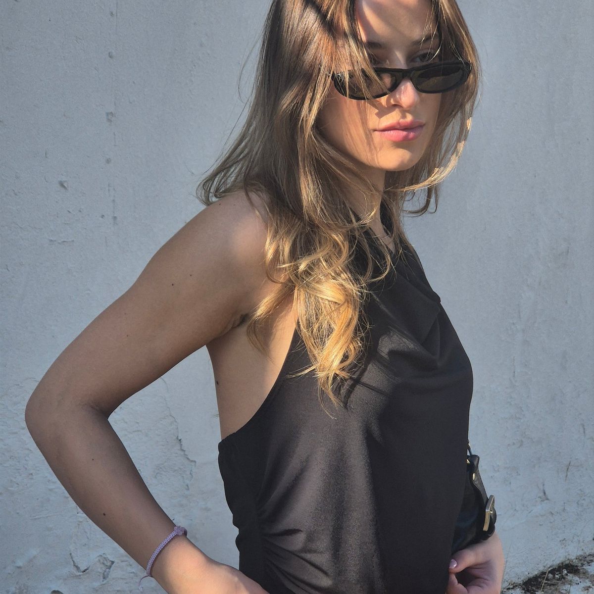 ME QUIERE MUCHO POQUITO NADA - Crop Singapur Negra