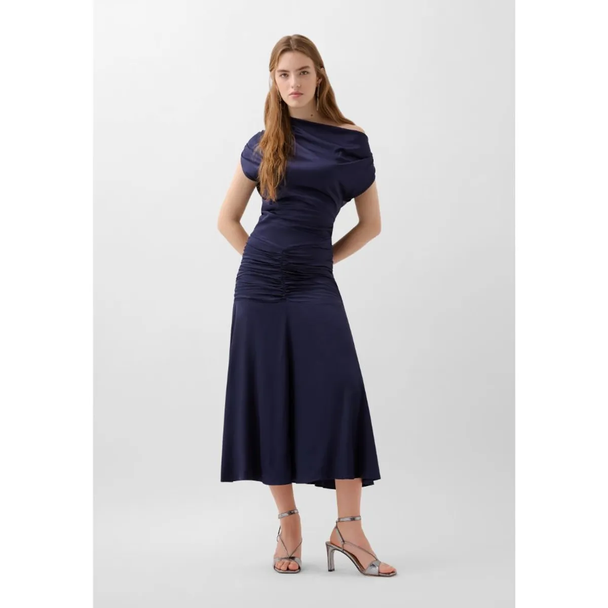 SCALPERS - VESTIDO MIDI FLUIDO SATINADO