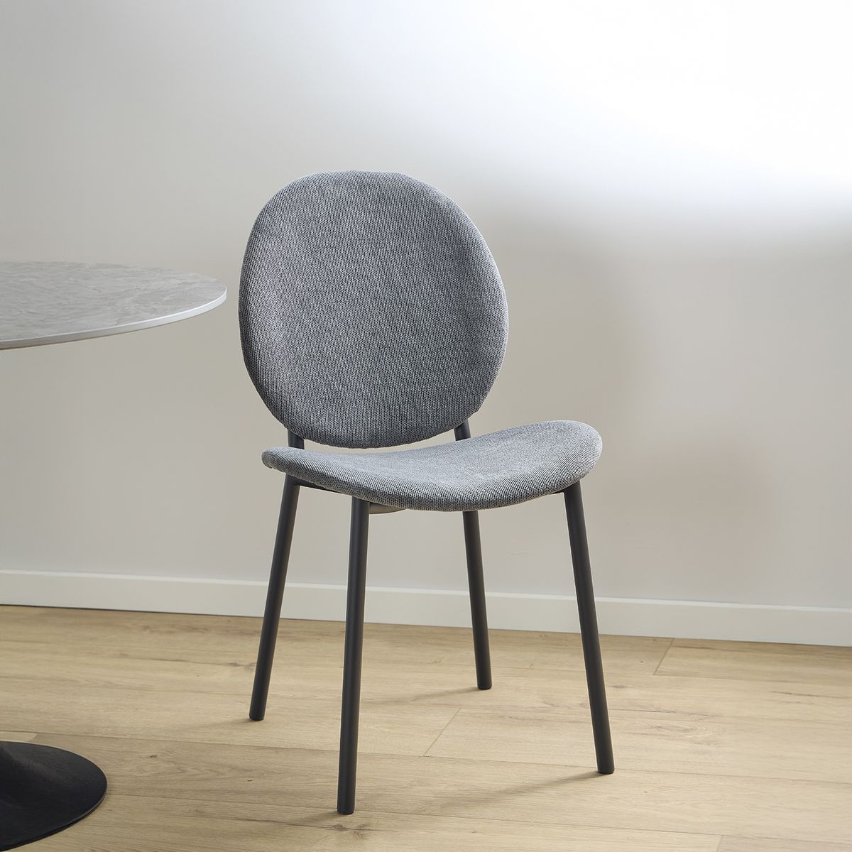 FORM DESIGN - Silla Tapiz Cliff Gris Oscuro Form