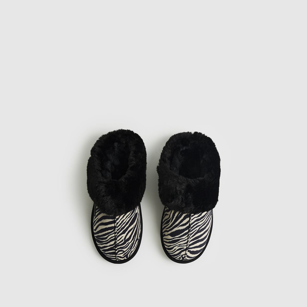 LOUNGE - Pantuflas Cebra Dreamy LOUNGE