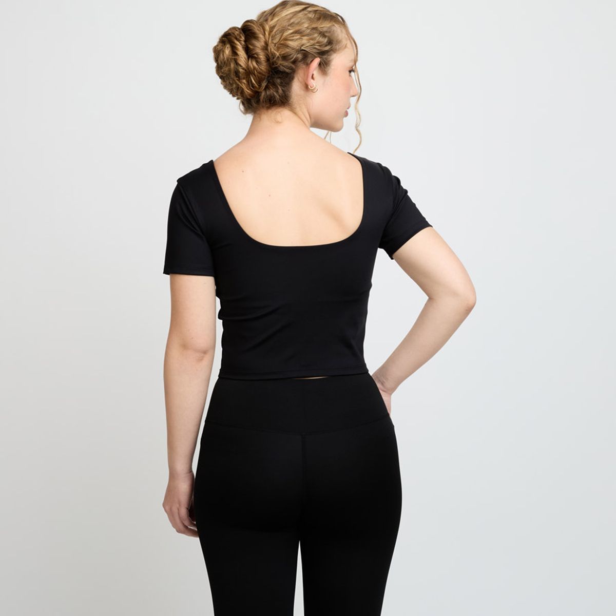 ELLESSE - POLERA MUJER ELLESSE ILO NEGRO