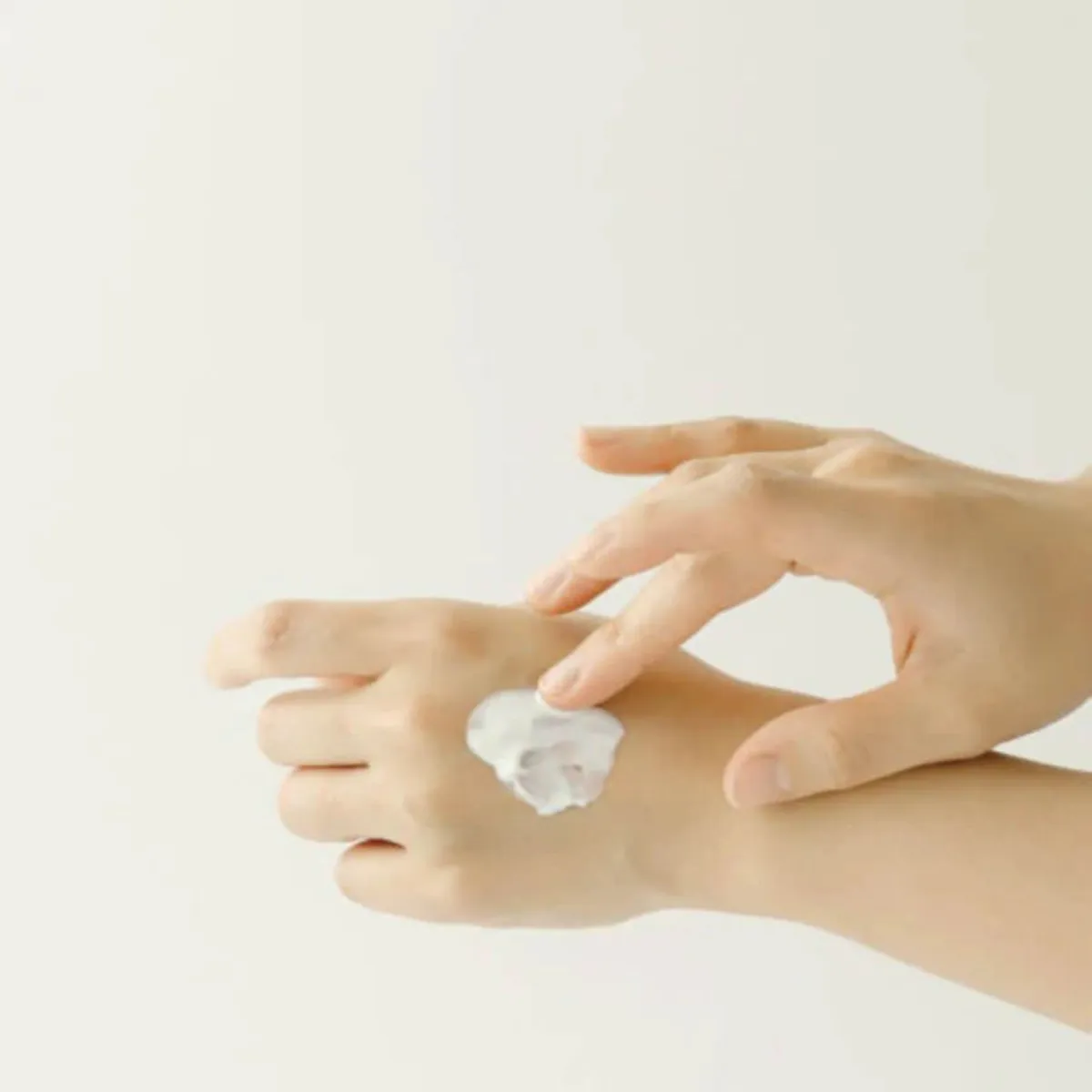 BEAUTY OF JOSEON - Protector Solar Hidratante Cosmético Coreano SPF50+ PA++++ 50 ml