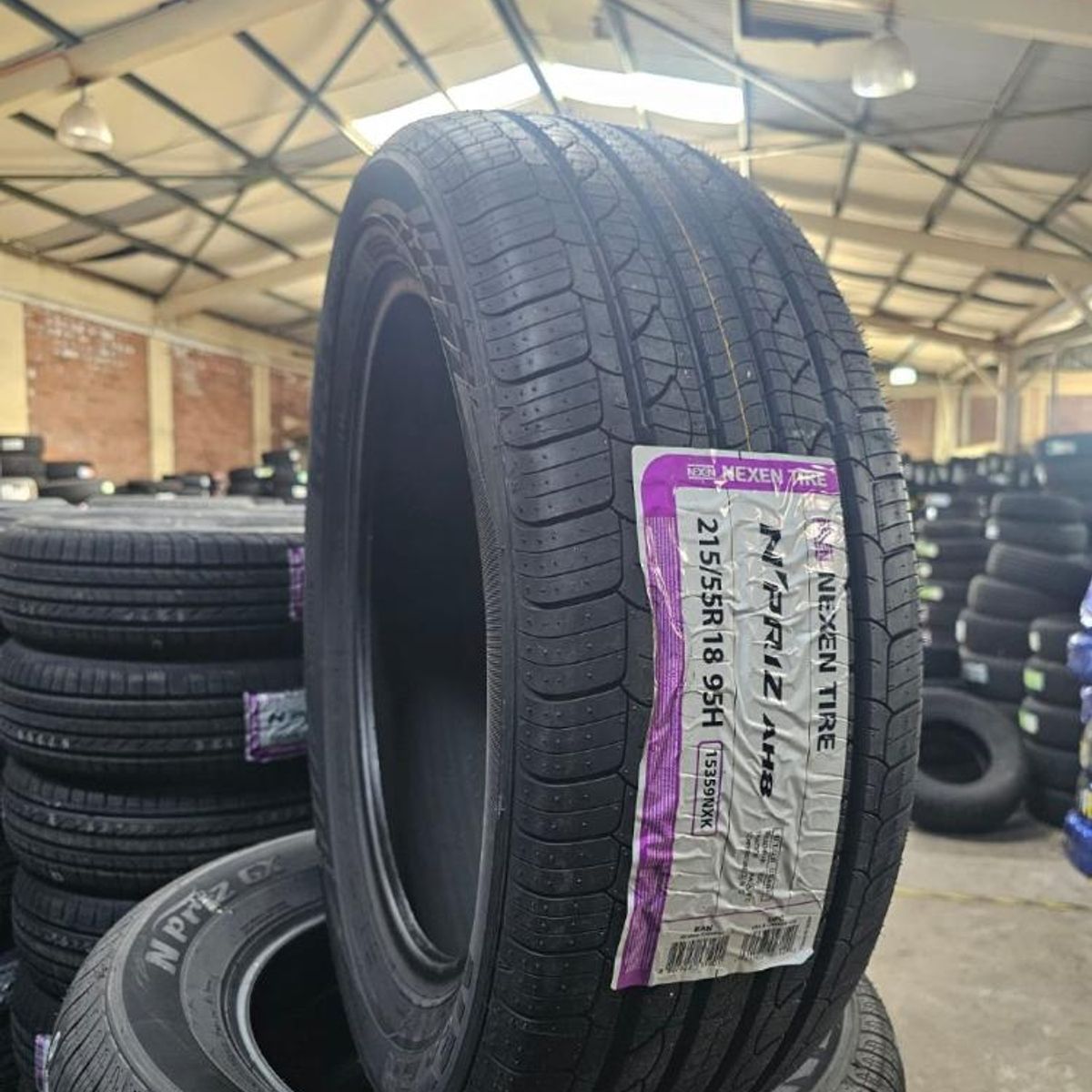 NEXEN - Neumatico 21555 r18 Nexen Npriz AH8 95H 4pr