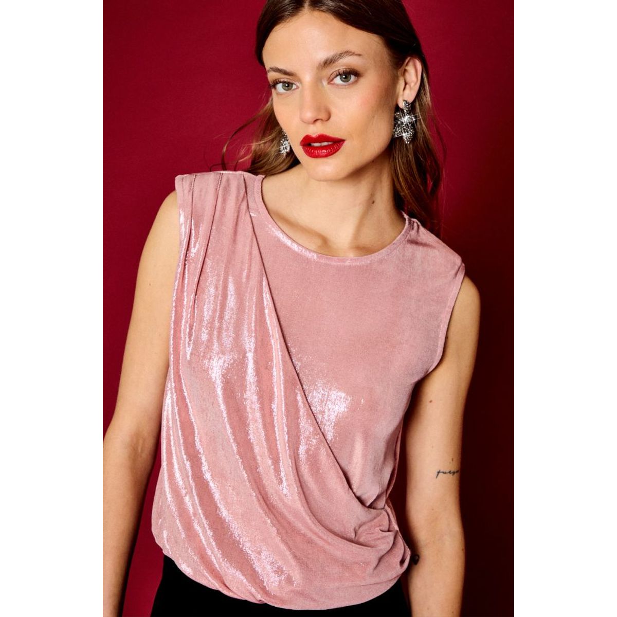 IO - Polera Fantasia Mujer Rosa Io