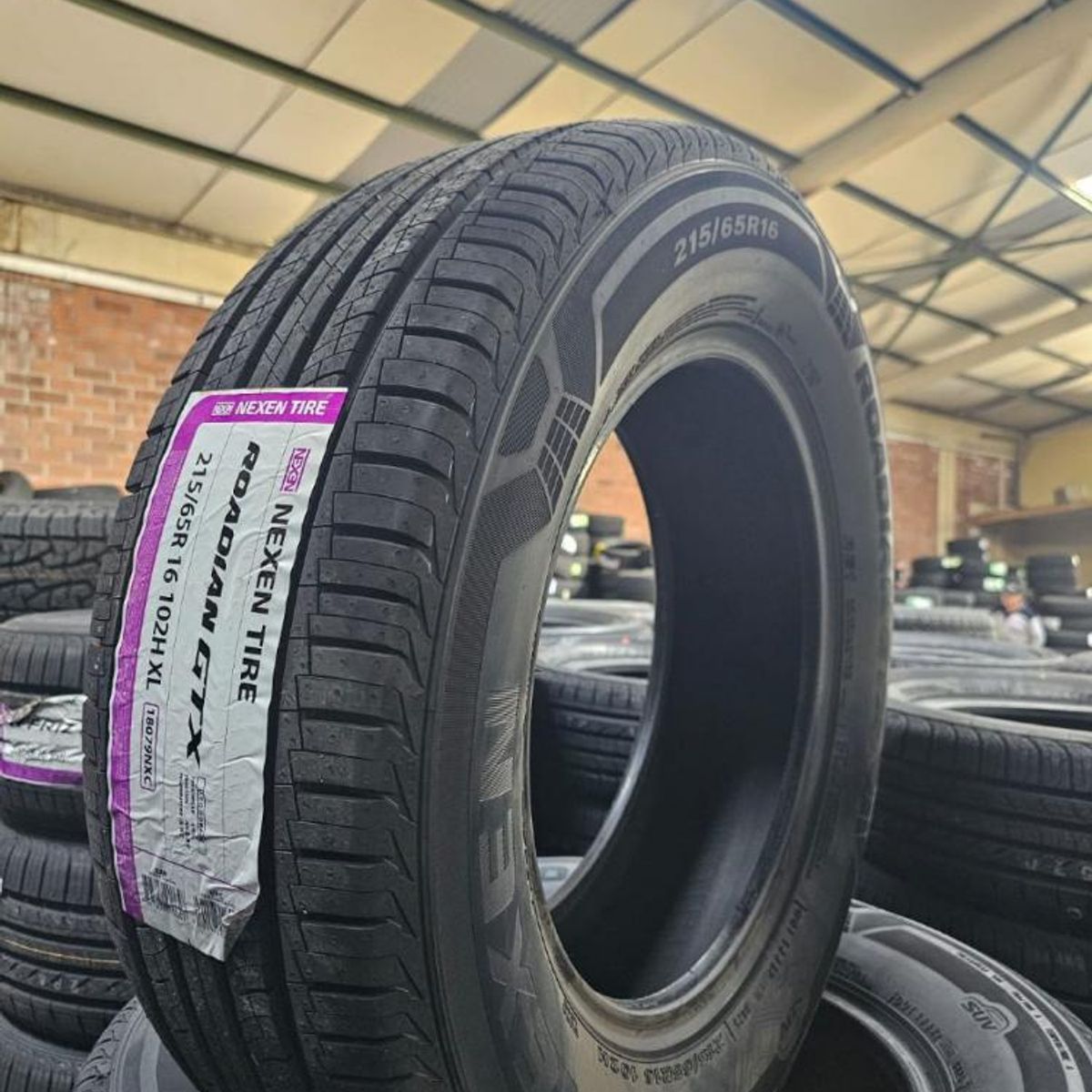 NEXEN - Neumatico 21565 r16 Nexen Roadian GTX 102H XL