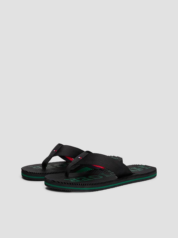 Sandalias Con Logo Y Plantilla De Masaje Negro
