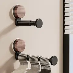PUREPOWER - Organizador de Ropa 2 piezas con Ventosa, Telescópico y Sin Agujeros - Ajustable y Portátil