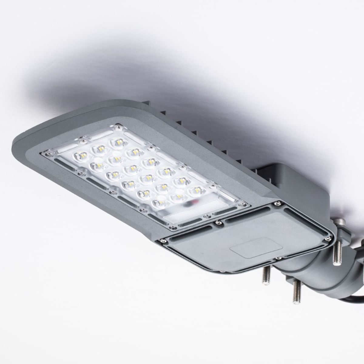 WANT - LUMINARIA PUBLICO PUBSTREET 60W 5000K.