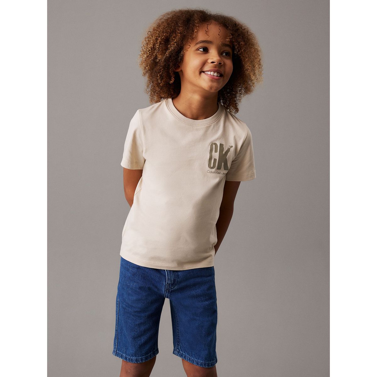 CALVIN KLEIN - Polera Niño Chest Surf Graphic Beige Calvin Klein