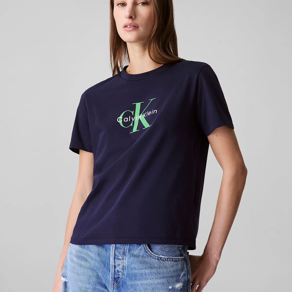 CALVIN KLEIN - Polera Classic Monogram Hero Azul Calvin Klein